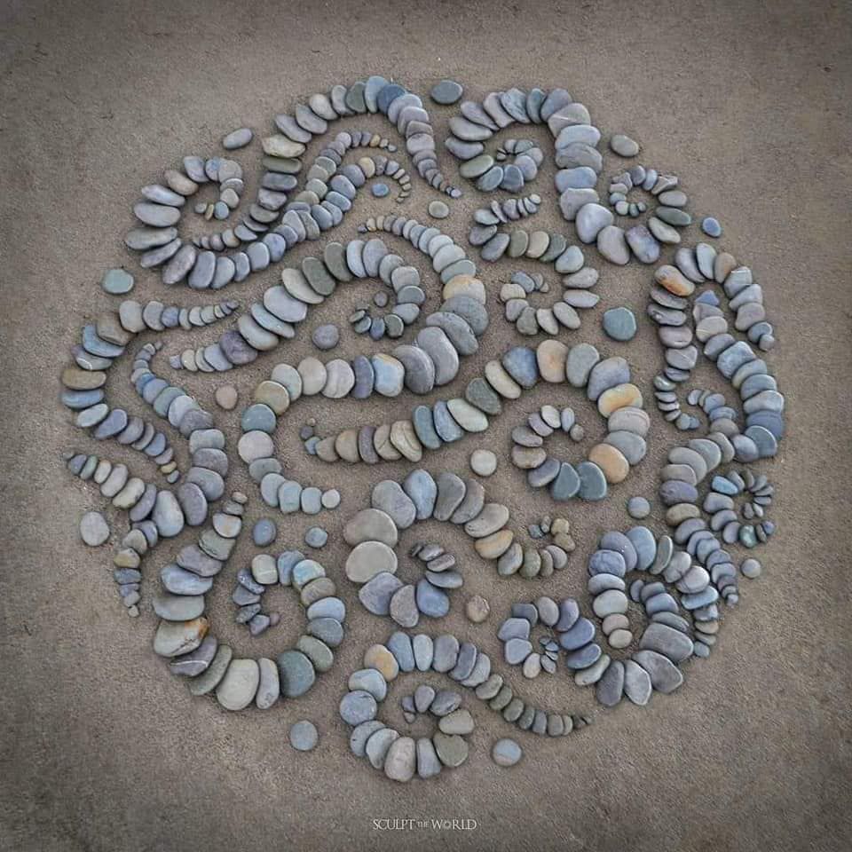 Swirly patterns in stone
